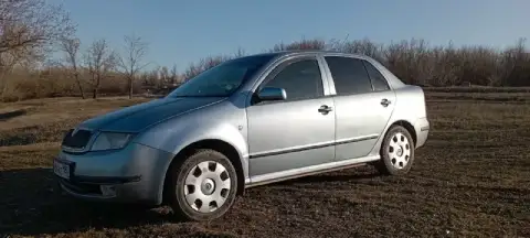Продам skoda fabia 2003 года. Двигатель 1.2 газ/бензин, мкпп (5-и ступка). Пробег 272 000 км. Автомо... - фотография
