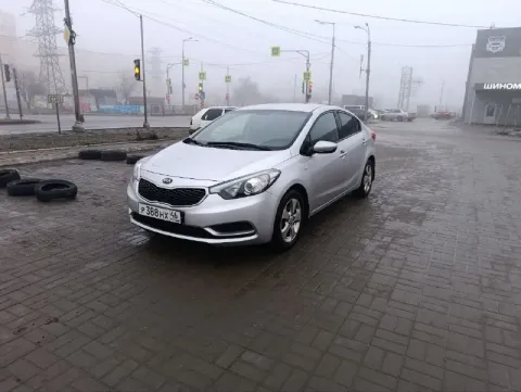 Продам kia церато, 2013 г. В. , пробег 312000. Мотор 1,6 механика(6 ступка), очень экономичный и над... - фотография