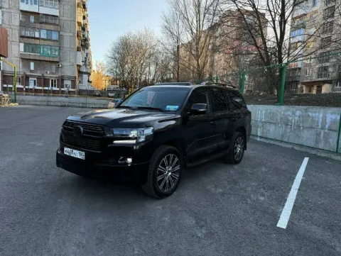 Продам toyota land cruiser 200. 230.000км, 4.5 дизель. покупал новым в салоне в конце 2009, я единст... - фотография