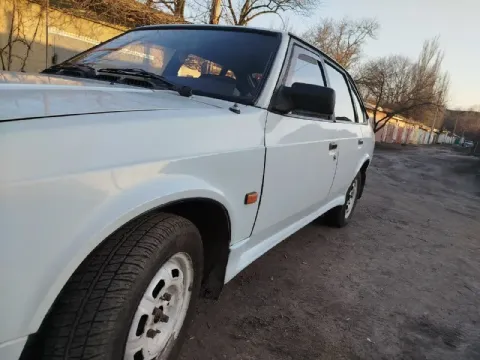 Продам москвич азлк 2141. год рождения 1992. состояние хорошее, заводится при любых обстоятельствах.... - фотография