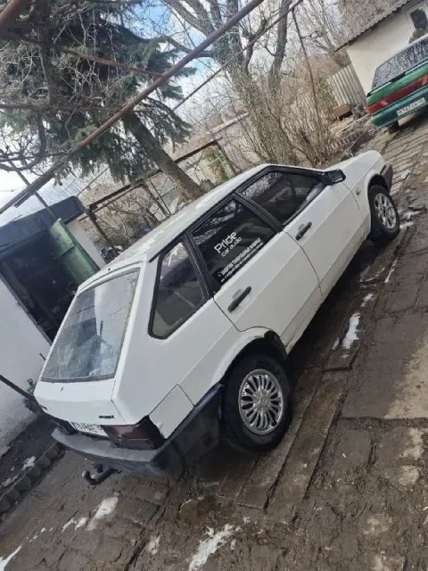 Продам 2109 и 2115, срочно! 2109 на 180 учёте, времянка. на уверенном ходу бодрый, по коробке нет вт... - фотография
