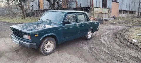 Продам ваз 2107 авто 2005 г. в один хозяин с завода, автомобиль не гнилой, дно в заводском состоянии... - фотография