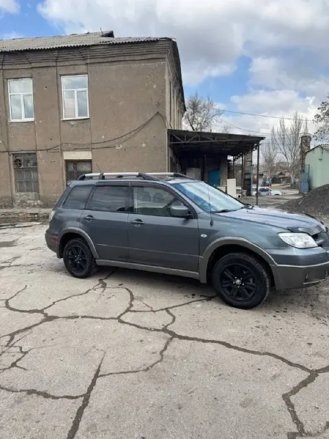 Mitsubishi outlander 2004 пробег 164тыс км. Родной
В хорошем состоянии для своих лет, 2.4 мотор, кор... - фотография