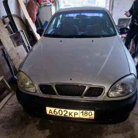 В продаже daewoo сенс, двигатель 1.3 коробка не выбивает, переключает плавно двигатель не троит, не ... - фотография