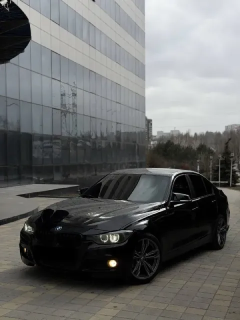 Продам bmw 3 f30 2013 года выпуска автомобиль полностью обслужен своевременно, отличное состояние ка... - фотография