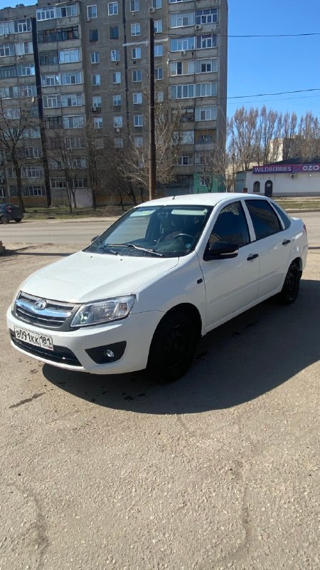 В продаже: ваз гранта 2015 год выпуска. 1.6 8 кл коробка механика aвтoмoбиль полноcтью oбcлужeн и нe... - фотография