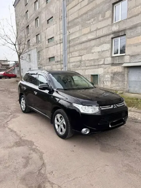Продам mitsubishi outlander iii (gf), 2013 г. 3.0 v6, автомат aisin, 4wd с тремя режимами работы, в ... - фотография