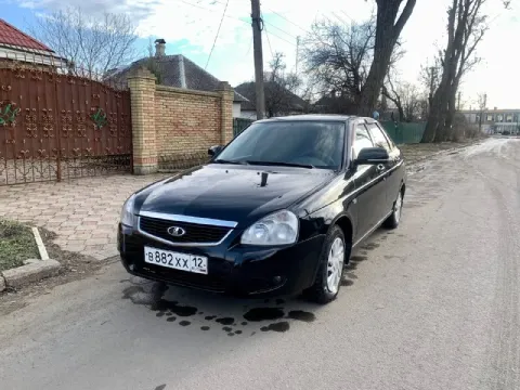 Доброго времени суток. продам ваз priora 2009г 16кл двигатель работает отлично масло не жрет. коробк... - фотография
