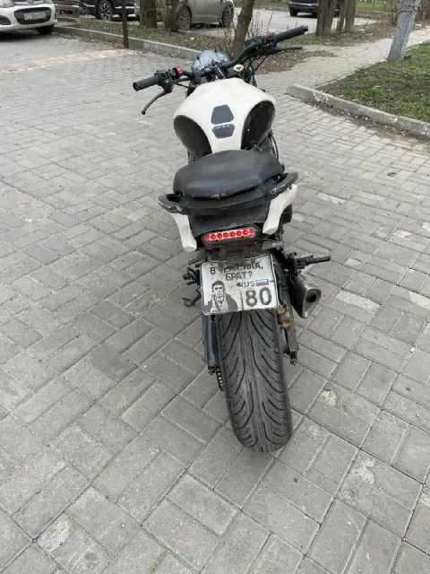 Продам honda едет бодро один раз падали на нем, на фото видно со стороны бака 750 кубиков без докуме... - фотография