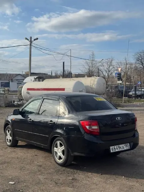 Продам ваз гранта 2013 года выпуска. тех. осмотр пройден!!!автомобиль в очень хорошем состоянии, дви... - фотография