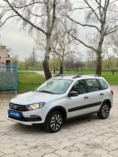 🆕 новая lada granta cross 🆕 ‼️ уже в мариуполе‼️ 💰цена: 1 280 000р 🏢город: мариуполь 📅год выпуска: 2... - фотография