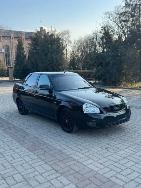 ✅ ваз priora ✅год: 2010 ✅пробег:230.000 км ✅объем: 1.6 16 клап ✅механика автомобиль в хорошем внешне... - фотография