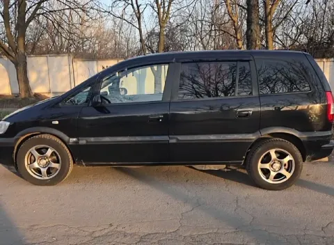 Продам opel zafira a 2005 г. , двигатель 1.6, кпп 5, газ метан заводской, пробег 226 тыс. км. , птс... - фотография