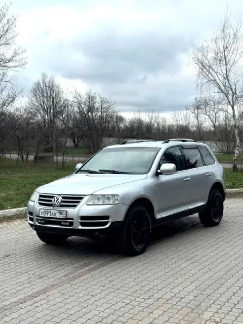 Volkswagen touareg 2005 год 2.5 акпп на полном ходу, мотор бодрый, акпп листает хорошо, пневму убрал... - фотография