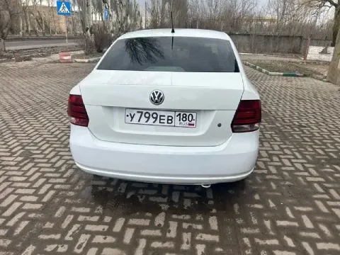 Продам volkswagen поло 2014г рест.1.6/105лс пробег 257.000кондиционер, 4 эл. стеклоподъемника, мульт... - фотография