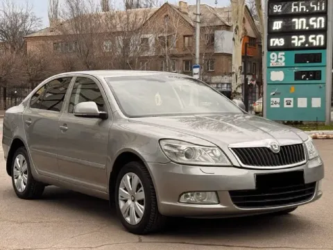 Продам skoda octavia a5 рейсталинг 1.6 бензин год выпуска 2010 состояние идеальное. без рыжиков серв... - фотография