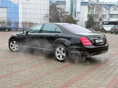 Продам mercedes s500l.2012 г. вып. обьем 4,7л. 435л. с.пробег-226000км. w221.состояние идеальное. од... - фотография
