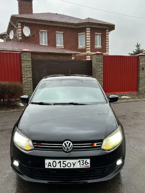 Volkswagen polo 2013 год выпуска коробка автомат aisin двигатель 1.6 комплектация; кондиционер 4 сте... - фотография