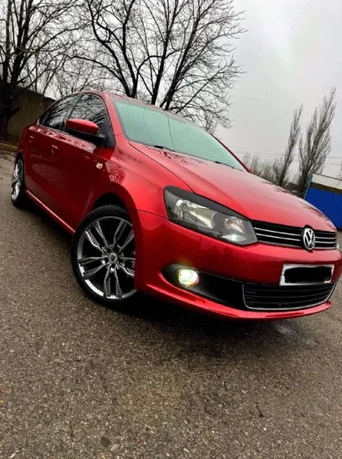 Продам volkswagen polo 1.6 mpi mt механика автомобиль в очень достойном состоянии, много что сделало... - фотография