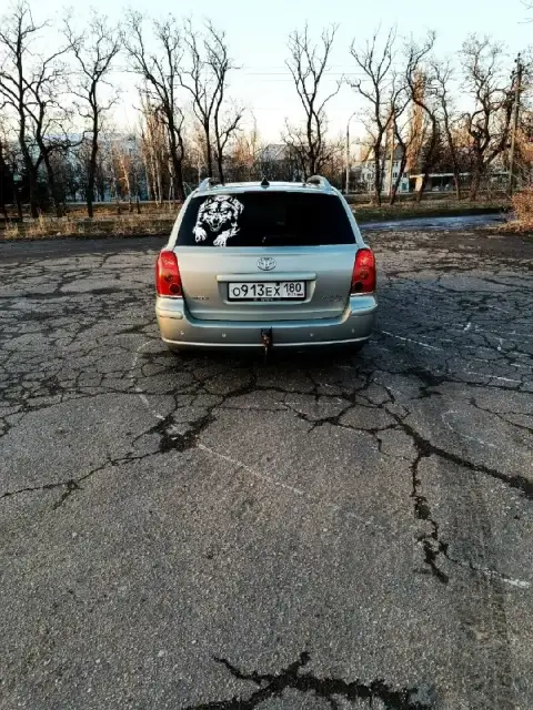 Продам toyota avensis универсал ‼️✅ ️ ✅коротко о машине: -2.2td (148)лс -мкпп -2006 год -пробег 217 ... - фотография