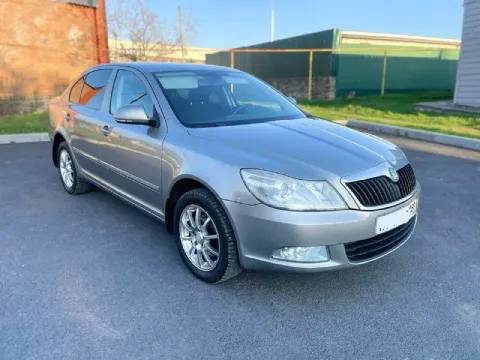 Продам! я собственник✅ skoda octavia a5 лифтбек. год 2011 обём 1.6 mpi (102л. с) пробег 178000 самый... - фотография