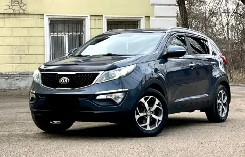 Предлагаю к вашему вниманию kia sportage 2014 restyling.4wd 2.0at бенз. автомобиль в идеальном состо... - фотография