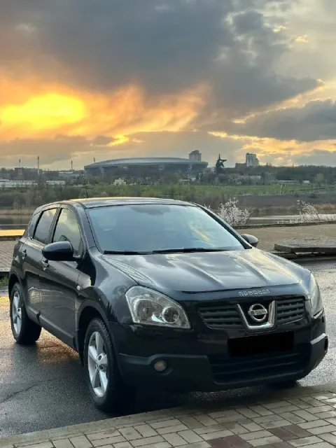 Продам свой авто 🚘 nissan qashqai 2009 год обьем двигателя 2.0 бензин. коробка автомат, работает отл... - фотография
