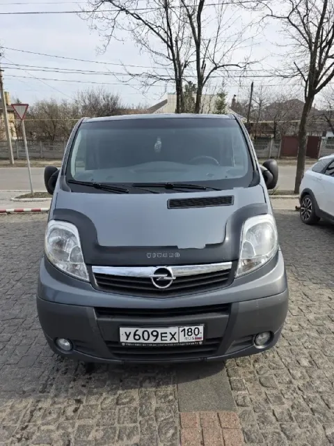 Продам opel виваро 2011год, двигатель 2.0 турбо дизель, пассажир 8+1,длинная база, пробег 520000км,... - фотография