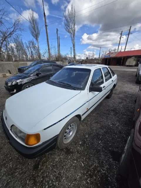 Продам ford sierra 1989 год, 1.8мт, 90 л. с. цена: 150000 рублей. г. дебальцево. тел. : +79494628813... - фотография