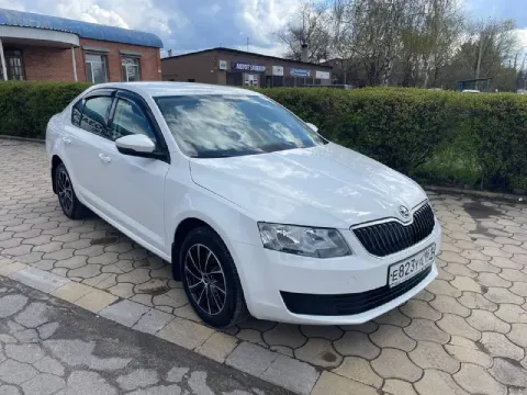 Skoda octavia - 2016года выпуска - 1.6 механика! читать внимательно!!! автомобиль весь в заводском о... - фотография