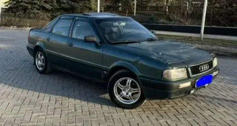 Продам свой авто audi 80 б4 2.0 бенз 1992 ₽200.000 торг переоформление без проблем, 180 регион механ... - фотография