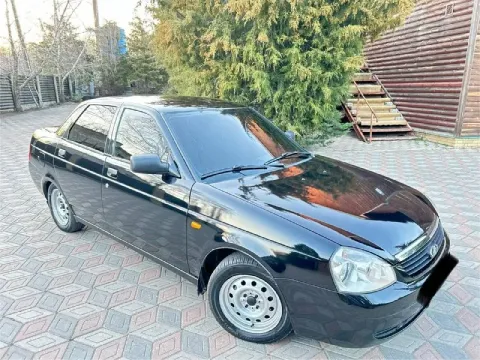 Продам ваз приору 2011г. в. 195к родного пробега, один зохяин в изумительном состоянии( авто без дтп... - фотография