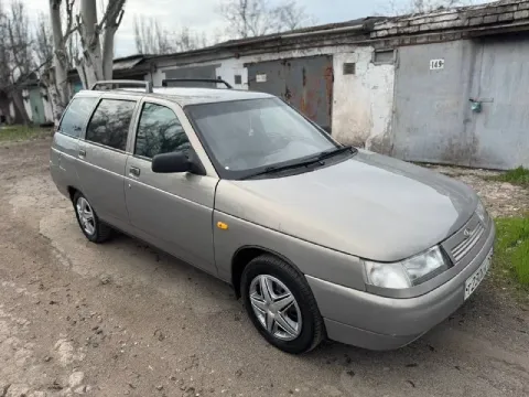 Продам ваз 2111 год выпуска 2007 двигатель 16v(124-ый)масло не расходует мкпп без хрустов и вылетов... - фотография