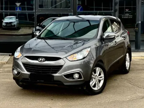 Продам идеальный кроссовер hyundai ix35-2013 год выпуска. awd. состояние близко к новому автомобилю!... - фотография