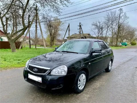 Доброго времени суток. продам ваз priora 2009г 16кл двигатель работает отлично масло не жрет. коробк... - фотография