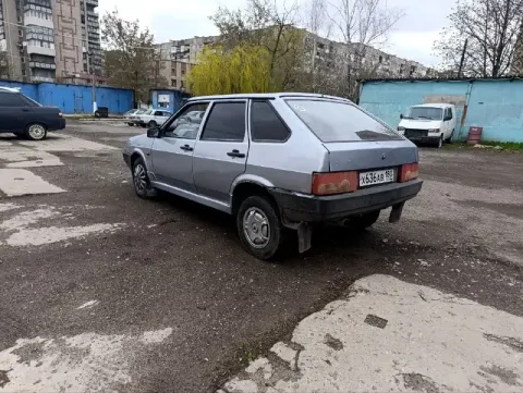 Город горловка, продам ваз 2109,2007 года выпуска, инжектор. автомобиль на полном ходу, мотор бодрый... - фотография