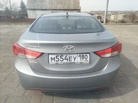 Продам хундай элантра 2013г. америка. двигатель 1.8 коробка автомат. пробег 90миль или145000.менялся... - фотография