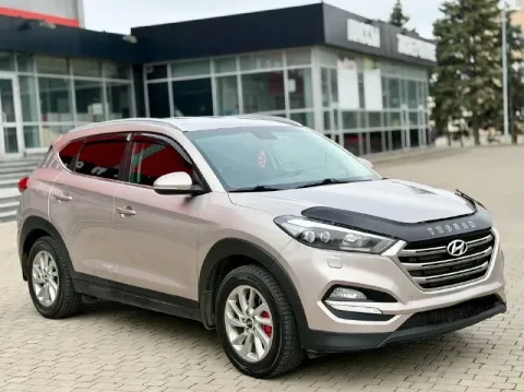 Hyundai tucson официал!! 2017г в эксплуатации, 2,0 бензин автомат автомобиль в очень хорошем состоян... - фотография