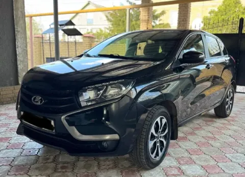 ✅продам✅ lada x-ray 1.6 16v (106л. с) 2017г. в. 1 хозяин. зеленая автотека. максимальная комплектаци... - фотография