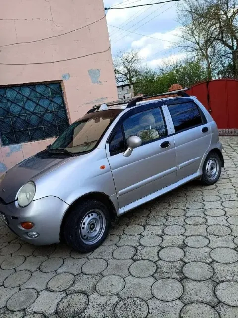 Продам автомобиль черри qq в хорошем состоянии. год выпуска -2011. коробка автомат. объём двигателя... - фотография