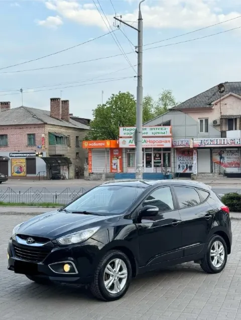 Hyundai ix35 2013г 2.0 автомат 4x4 полный привод! мотор отличный, не дизилит, не цокает, не дымит, н... - фотография