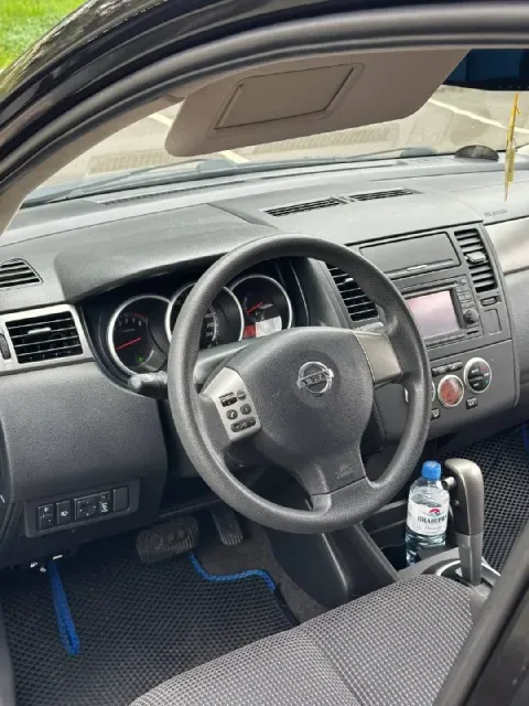 Марка - nissan tiida 🚘
Год выпуска - 2010
Двигатель - 1.6 бензин! ✅
Коробка - автомат самая лучшая a... - фотография