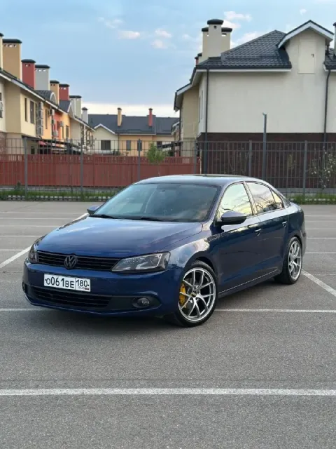 Продам свой личный автомобиль volkswagen jetta 6 2014г. акпп dq200 уже обновленная версия. пробег ор... - фотография
