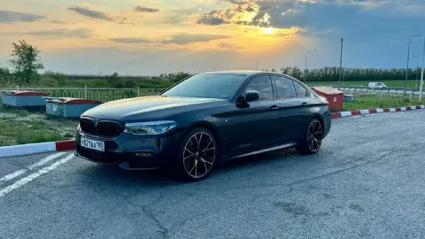 Продам bmw 540d xdrive (3 литра 320л. с., полный привод), 2019 г. в. цена: 4,790,000₽ торг. пробег 9... - фотография