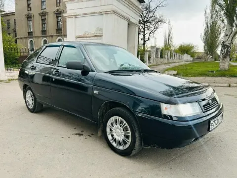 Продам ваз 2112 в хорошем состоянии!! год выпуска 2006 мотор 1.6.16 клапанный в идеале после кап рем... - фотография