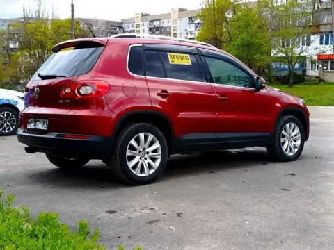 Продаю свой автомобиль. ✅ volkswagen tiguan sport 2009г✅ пробег 180000км✅ я собственник. ✅ автомобил... - фотография