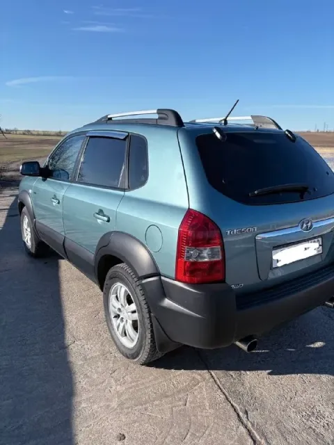 Продам tucson crdi 08г. мех.6 ступка. пробег 260т. км. машина в хорошем состоянии для своих лет. цен... - фотография