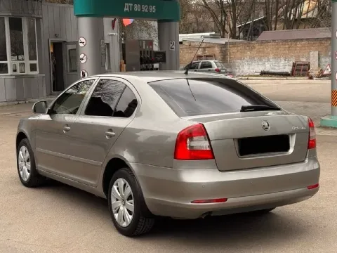 Продам skoda octavia a5 рейсталинг 1.6 бензин год выпуска 2010 состояние идеальное. без рыжиков серв... - фотография