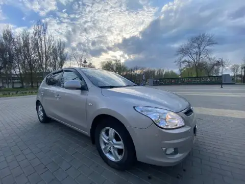 Продаю hyundai i30 2008г, 1,6 классический автомат ✅ отличное внешнее и техническое состояние ✅ проб... - фотография