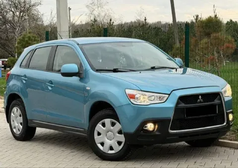 Mitsubishi asx рейсталенг
Год выпуска:2013
Объём :1.6.v16
Кпп механическая
Родной пробег:129.000км

... - фотография